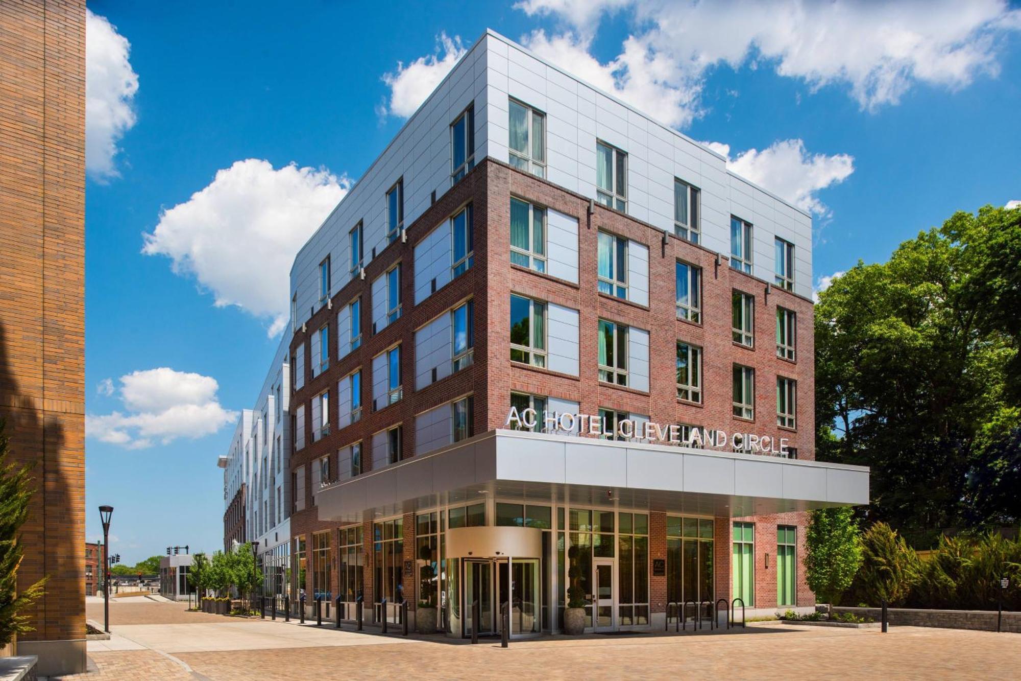 Ac Hotel By Marriott Boston Cleveland Circle Exteriér fotografie